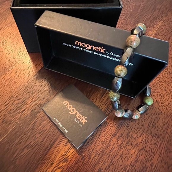 Magnetic By Design Unakite, Magnetised Hematite Beaded Stretch Bracelet 145.00 c - Picture 2 of 8